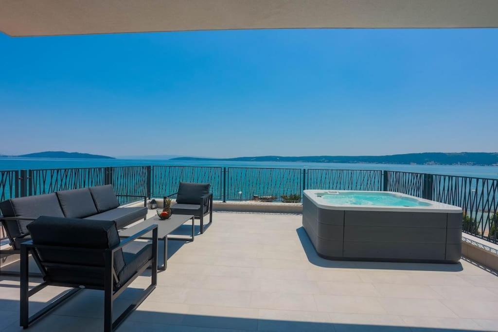Beachfront Villa Sol&Mar With Heated Pool And Jacuzzi Kastela Exterior photo