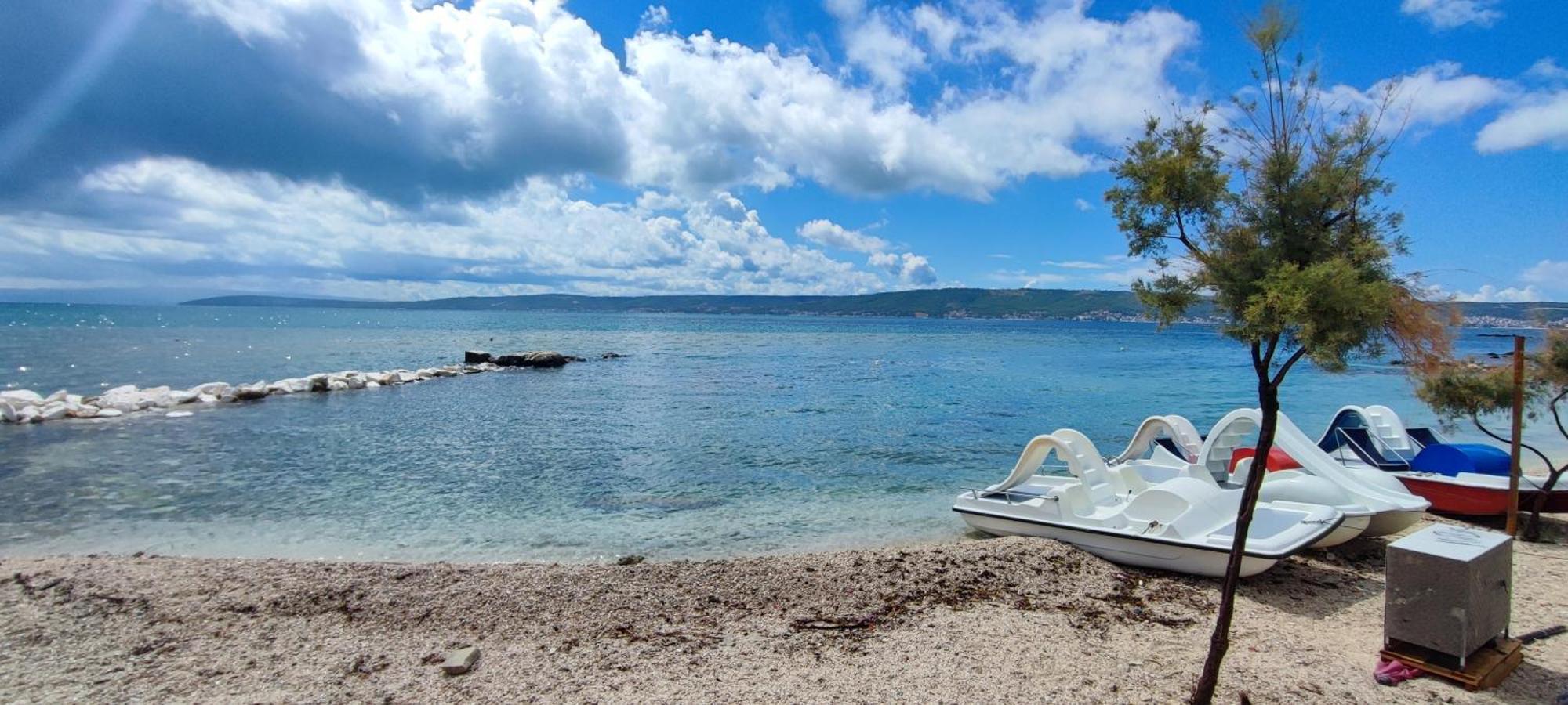 Beachfront Villa Sol&Mar With Heated Pool And Jacuzzi Kastela Exterior photo